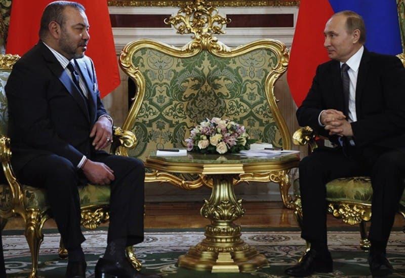 الملك يهنئ بوتين بـ”العيد الوطني” ويشيد بالعلاقات العريقة بين المغرب وروسيا الملك يهنئ بوتين بـ”العيد الوطني” ويشيد بالعلاقات العريقة بين المغرب وروسيا