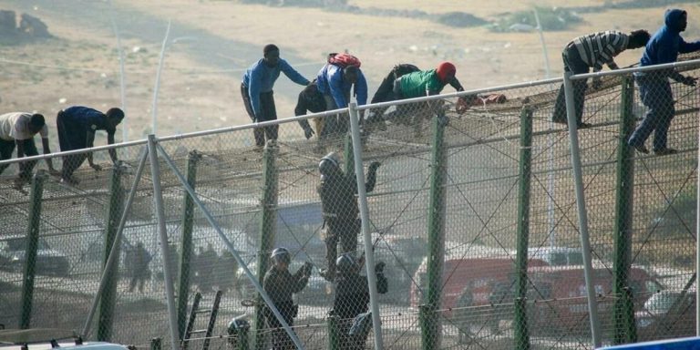 عملية اقتحام مدينة مليلية : ارتفاع عدد الوفيات في صفوف المهاجرين غير النظاميين الى 18 حالة