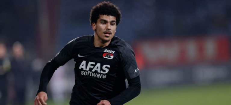 الدولي المغربي زكرياء أبو خلال ينضم رسميا إلى نادي تولوز الفرنسي