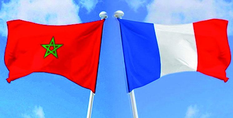 فرنسا، الوجهة الرئيسية لصافي تدفق الاستثمارات المغربية المباشرة بالخارج في سنة 2021