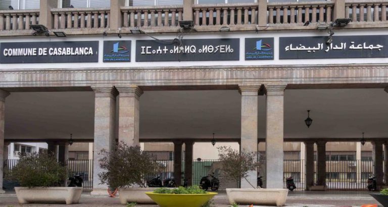 جماعة الدارالبيضاء : لا صحة للأخبار المتعلقة بقطع الماء الصالح للشرب وتجميد الأنشطة التي تعتمد أساسا على الماء