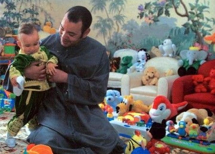 درشول: “الحياة الأسرية الطبيعية للملك لا تختلف عن الحياة الأسرية للمواطن” درشول: “الحياة الأسرية الطبيعية للملك لا تختلف عن الحياة الأسرية للمواطن”