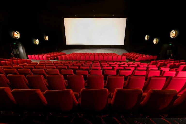 تخصيص 11.5 مليون درهم لدعم رقمنة وتحديث وإنشاء خمس قاعات سينمائية