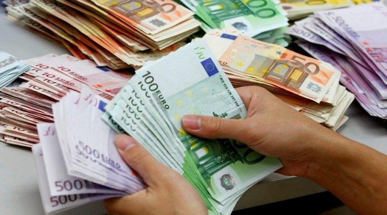 المغاربة المقيمون بالخارج: التحويلات المالية تجاوزت 58 مليار درهم حتى متم يوليوز الماضي