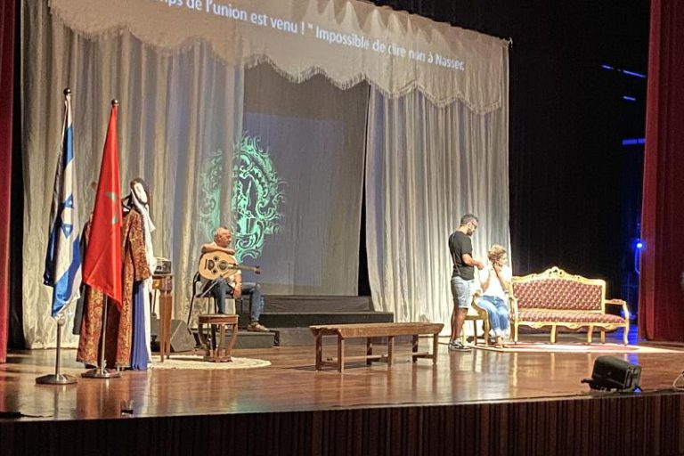 مسرح يافا العربي العبري بإسرائيل يفتتح سلسلة عروض بالرباط بمسرحية أم كلثوم