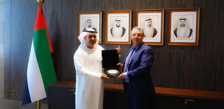 وهبي يتباحث بأبو ظبي مع نظيره الإماراتي