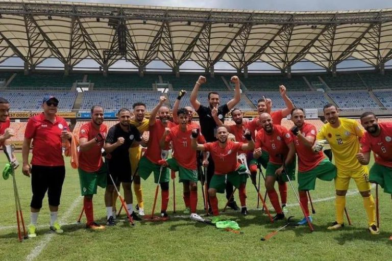 كأس العالم لكرة القدم لمبتوري الأطراف: المغرب يتأهل إلى ربع النهائي بعد انتصار ساحق على الأرجنتين