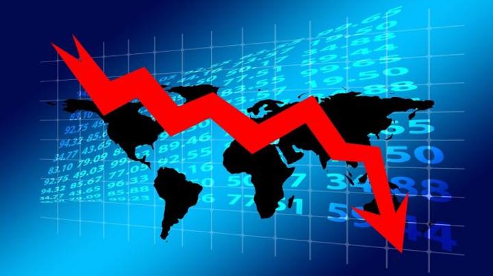 الاقتصاد العالمي.. صدمات متتالية وآفاق غير واضحة الاقتصاد العالمي.. صدمات متتالية وآفاق غير واضحة