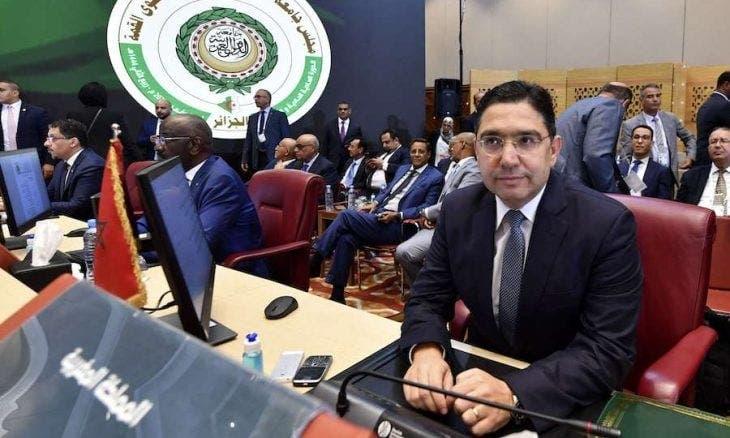 بوريطة: الملك يغيب عن القمة ل”اعتبارات إقليمية” وأوصانا ب”العمل البناء” بوريطة: الملك يغيب عن القمة ل”اعتبارات إقليمية” وأوصانا ب”العمل البناء”