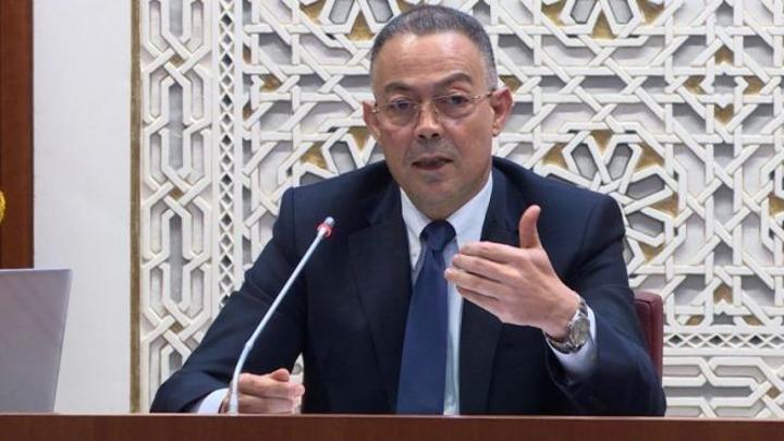 لقجع يوضح حقيقة فرض رسوم جمركية على المقتنيات والهدايا بالمطارات لقجع يوضح حقيقة فرض رسوم جمركية على المقتنيات والهدايا بالمطارات