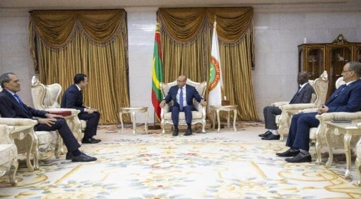 الوزير السكوري ينقل رسالة خطية من الملك لرئيس موريتانيا الوزير السكوري ينقل رسالة خطية من الملك لرئيس موريتانيا