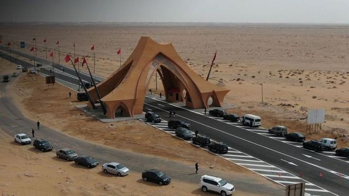 وفد من مجلس الشيوخ الفرنسي يحل بالعيون وفد من مجلس الشيوخ الفرنسي يحل بالعيون