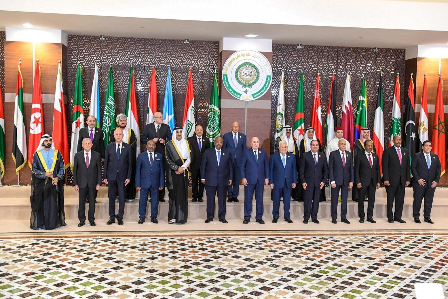 هوامش على انعقاد القمة العربية.. بين لم الشمل والانقسام السياسي هوامش على انعقاد القمة العربية.. بين لم الشمل والانقسام السياسي