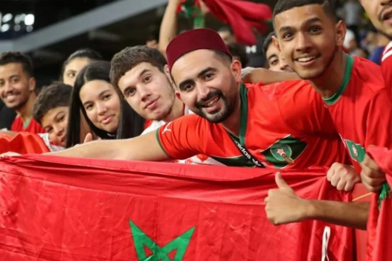 كأس العالم: الخطوط الملكية المغربية تطلق برنامجا جديدا لنقل المشجعين المغاربة