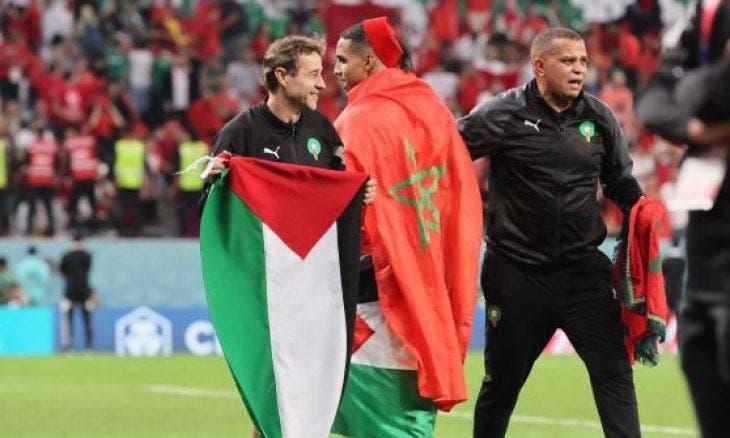 واشنطن بوست: في مونديال قطر.. أثبتت الشعوب العربية أن قضية فلسطين حية واشنطن بوست: في مونديال قطر.. أثبتت الشعوب العربية أن قضية فلسطين حية