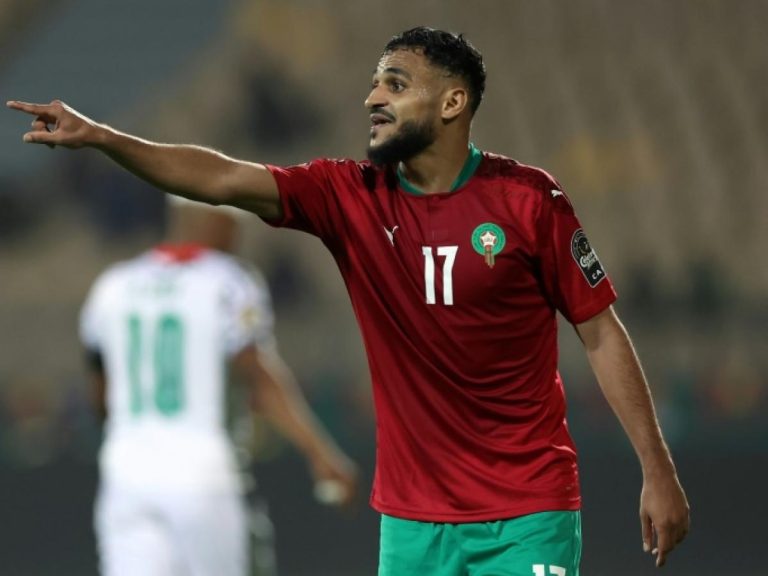 سفيان بوفال يعتذر لجماهير القارة السمراء
