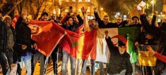 كرة القدم تتسرب عبر شقوق جدران سياسة الانقسام المغاربية كرة القدم تتسرب عبر شقوق جدران سياسة الانقسام المغاربية
