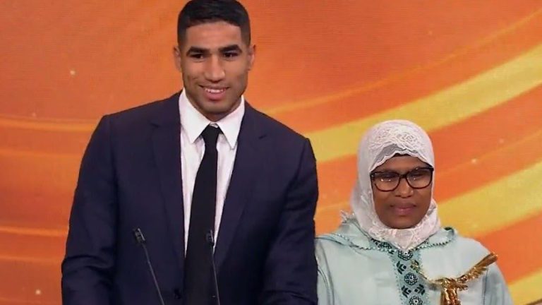 السعودية: أشرف حكيمي يفوز بجائزة أفضل رياضي في العالم العربي