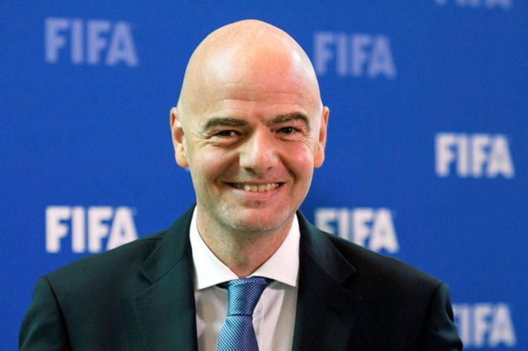 رئيس الفيفا يشيد بتنظيم المغرب لكأس العالم للأندية