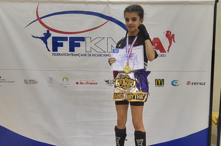 الطفلة المغربية آية بوزرهون تفوز ببطولة فرنسا في k1