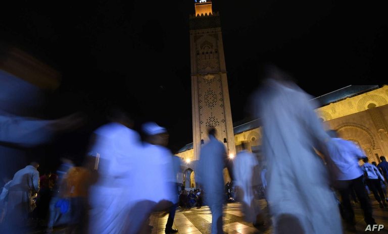 رمضان في التاريخ #1: عندما خُيِّر المسلمون بين الصيام والإفطار