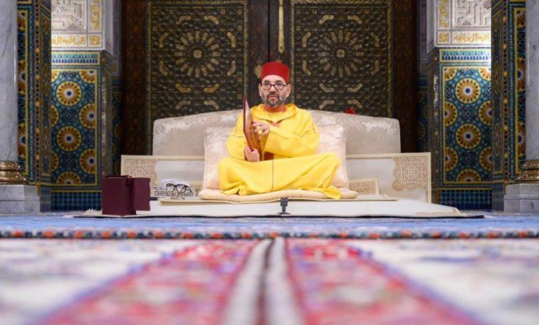 الملك محمد السادس يترأس بمسجد الحسن الثاني بالدار البيضاء حفلا دينيا إحياء لليلة القدر المباركة