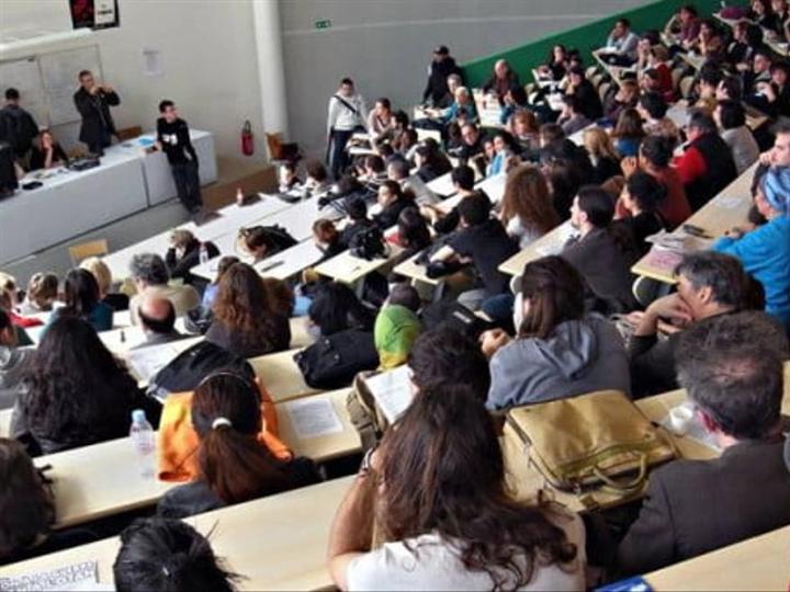 برلمانية تنتقد الشروع في إصلاحٍ جامعي قبل إكسابه المشروعية القانونية برلمانية تنتقد الشروع في إصلاحٍ جامعي قبل إكسابه المشروعية القانونية