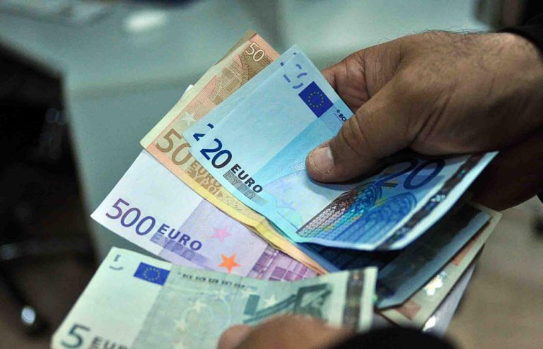 المغاربة المقيمين بالخارج: تحويلات تتجاوز قيمتها 27 مليار درهم عند متم مارس