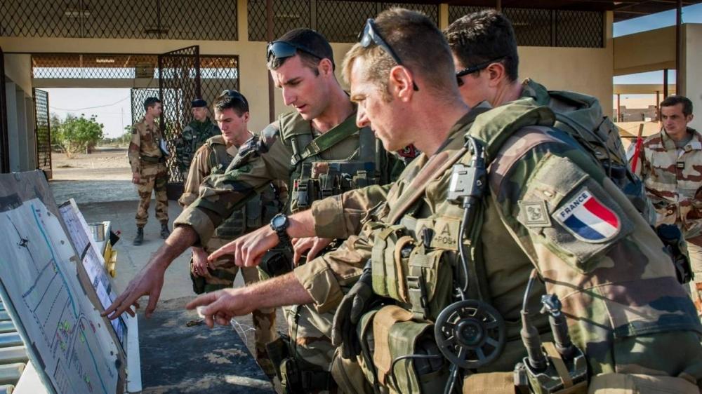 سياسات العودة: الأدوات الجديدة لفرنسا إلى أفريقيا سياسات العودة: الأدوات الجديدة لفرنسا إلى أفريقيا