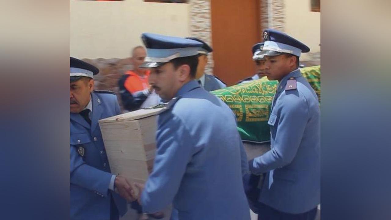 المعارضة الاتحادية تطالب بالتعجيل بحذف السلم السابع لدى موظفي الجمارك المعارضة الاتحادية تطالب بالتعجيل بحذف السلم السابع لدى موظفي الجمارك