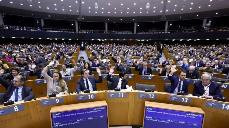 قطر غيت: محكمة إيطالية توافق على تسليم برلماني أوروبي إلى بلجيكا