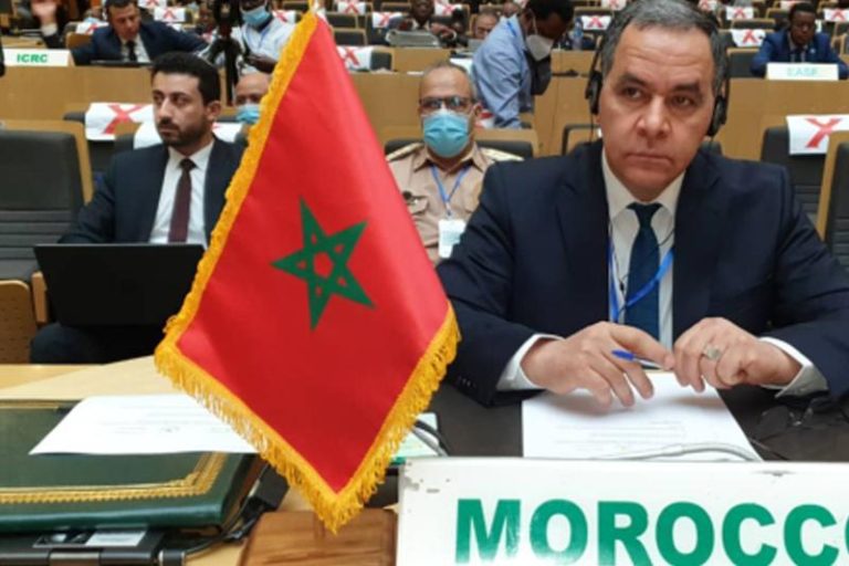مجلس السلم والأمن الإفريقي: المغرب يدين تجنيد الأطفال بمخيمات اللاجئين في الميليشيات المسلحة