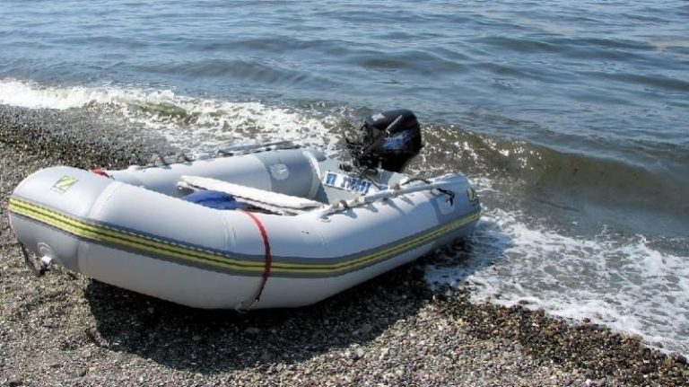 أمن طنجة يصادر 41 قاربا للهجرة غير النظامية داخل ورشة سرية