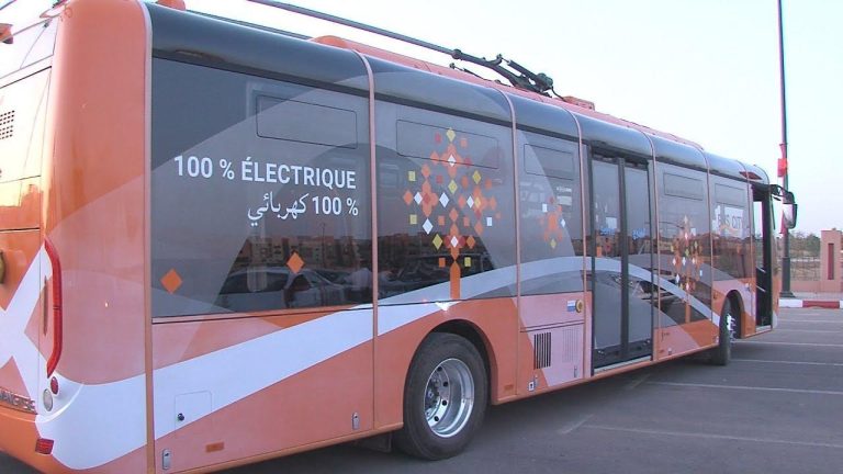 توقيع بروتوكول اتفاق لتعزيز شبكة الحافلات الكهربائية وتطوير نظام نقل ذكي لتدبير النقل بمدينة مراكش