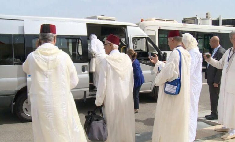 الفوج الأول من الحجاج المغاربة يتوجه إلى الديار المقدسة لأداء مناسك الحج