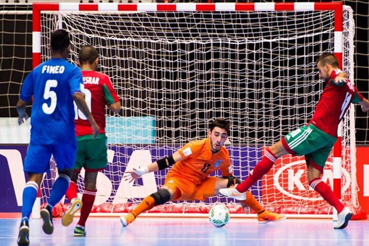 المنتخب المغربي يفوز على جزر القمر بخمسة أهداف للاشيء في بطولة كأس العرب لكرة القدم داخل القاعة بجدة