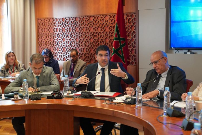 لجنة برلمانية تصادق على قانون اللجنة المؤقتة للصحافة