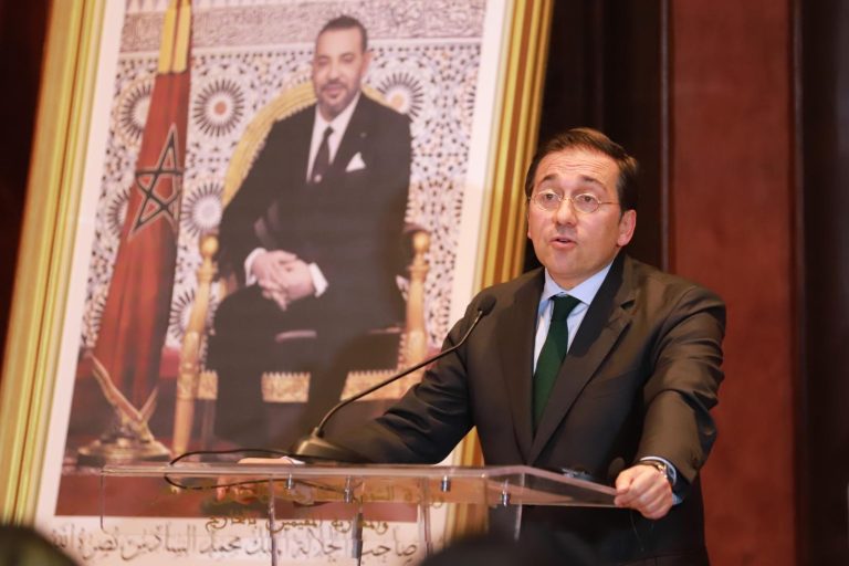 الباريس يتهم زعيم الحزب الشعبي بـنشر أكاذيب حول علاقة إسبانيا بالمغرب