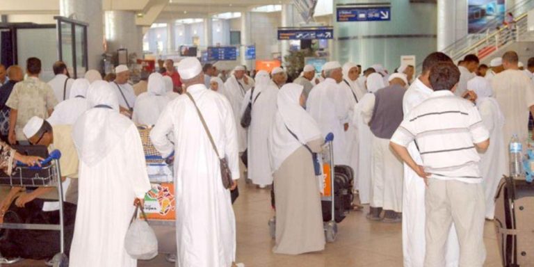الوفد الرسمي للحجاج المغاربة يتوجه إلى الديار المقدسة