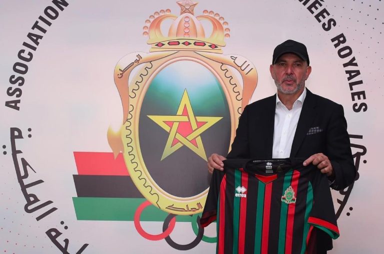 الجيش الملكي يتعاقد مع المدرب التونسي نصر الدين نابي