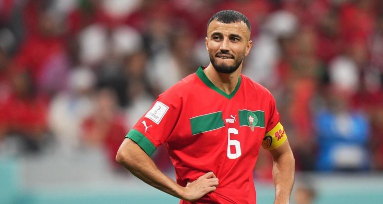 عميد المنتخب المغربي يقترب من الانضمام للسد القطري