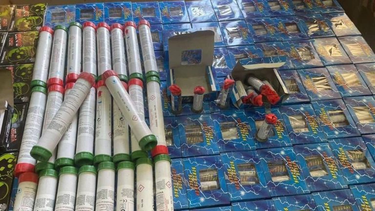 حجز أزيد من 19 ألف وحدة من المفرقعات النارية وتوقيف 5 أشخاص بالرباط والبيضاء