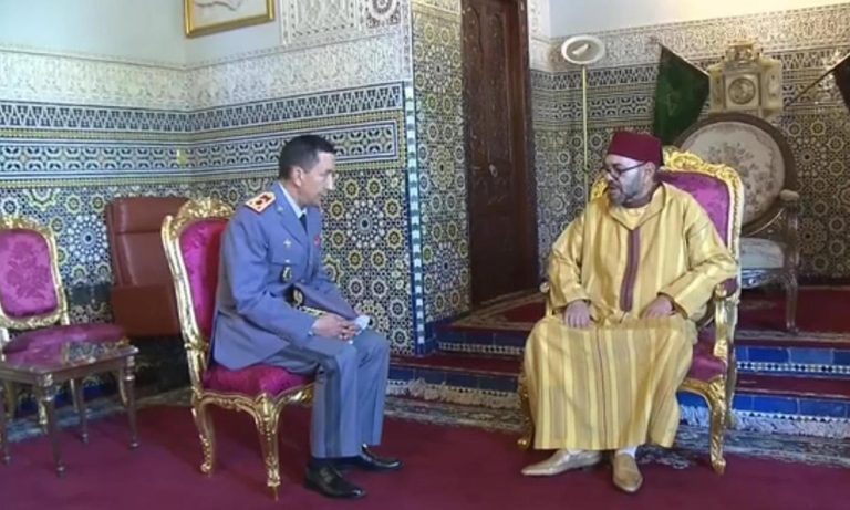 الملك محمد السادس يرقي المفتش العام للقوات المسلحة الملكية محمد بريظ لرتبة جنرال دوكور دارمي
