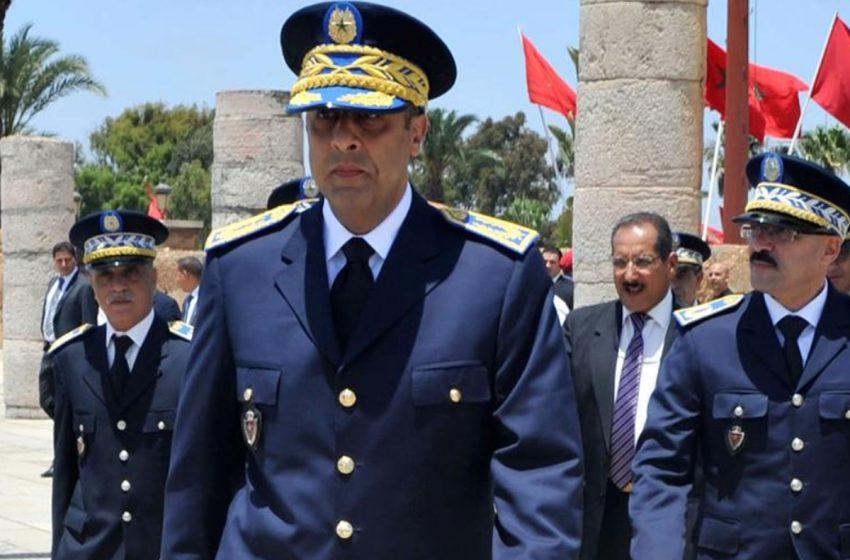 ترقية استثنائية لحارس أمن توفي بسبب مضاعفات إصابته في حادثة سير خلال مزاولته لمهامه ترقية استثنائية لحارس أمن توفي بسبب مضاعفات إصابته في حادثة سير خلال مزاولته لمهامه