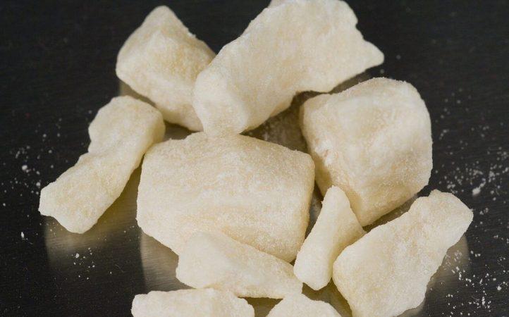 برلماني ينتقد برلماني ينتقد