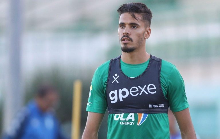 اللاعب محمود بنتايك ينتقل إلى سانت إيتيان قادما إليه من الرجاء