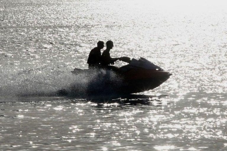 النيابة العامة تفتح تحقيقا في مقتل مغربي على يد الجيش الجزائري