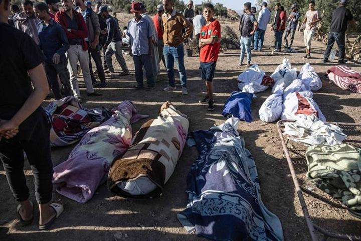 المغرب يقبل مساعدات من 4 دول بعد الزلزال الذي خلف 2122 قتيل على الأقل وسباق ضد الزمن للعثور على ناجين- (صور وفيديوهات) المغرب يقبل مساعدات من 4 دول بعد الزلزال الذي خلف 2122 قتيل على الأقل وسباق ضد الزمن للعثور على ناجين- (صور وفيديوهات)