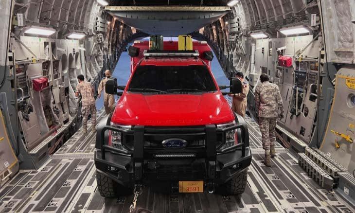 فرق مساعدة من قطر وبريطانيا واسبانيا تصل إلى المغرب فرق مساعدة من قطر وبريطانيا واسبانيا تصل إلى المغرب