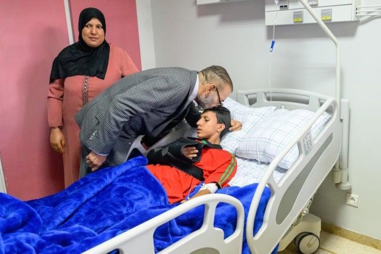 الملك محمد السادس يتبرع بـمليار درهم للصندوق الخاص بتدبير آثار زلزال الحوز